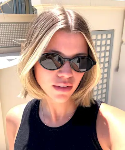 coupe de cheveux au carré de sofia richie grainge