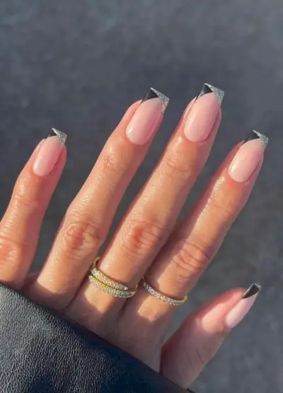 juodi prancūziški nagai