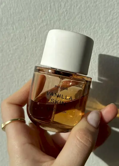 phlur vanilková kůže