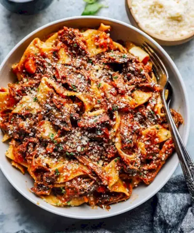 recept na útulnou večeři z hovězího ragu