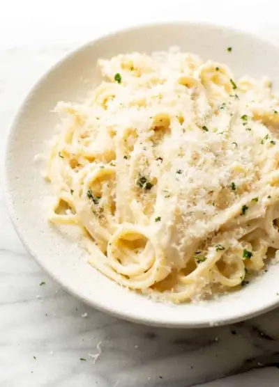 recept na jednoduché krémové těstoviny