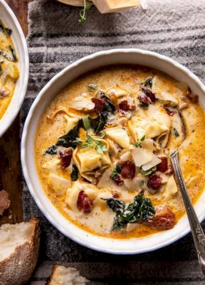 recept na polévku zuppa toscana komfortní jídlo