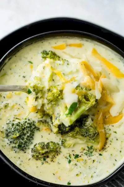 recette de soupe au brocoli et au fromage