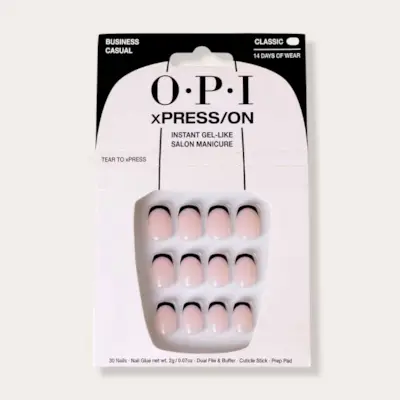 12 idées de pointes françaises noires pour la manucure à la fois audacieuse et discrète de vos rêves