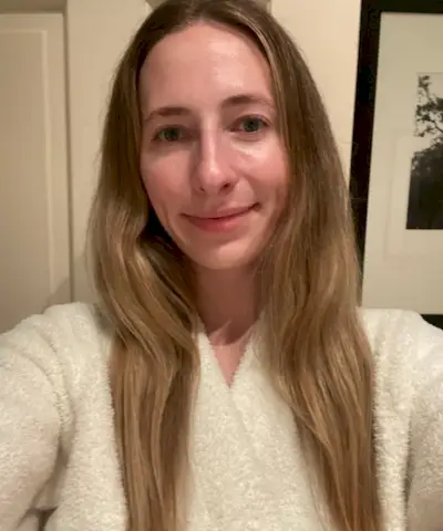 Kipróbáltam 5 vírusos hőmentes göndörítési módszert – ez a technika hozta a legjobb eredményeket