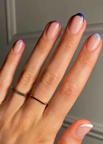 ongles français colorés