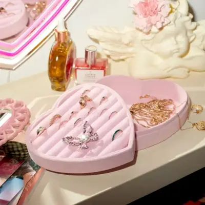 Širdies smulkmenų dėžutė