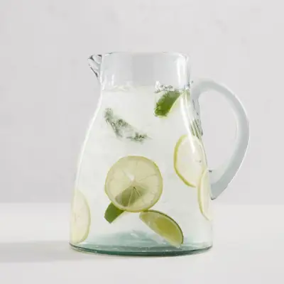 Càntir de vidre reciclat fet a mà