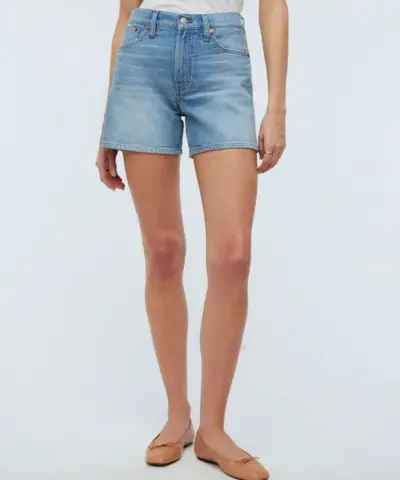 Középhosszú farmer rövidnadrág