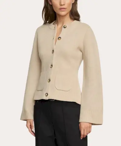 Vilnonis megztinis su sagomis