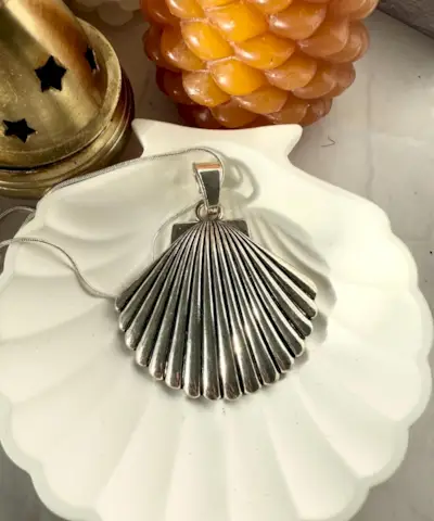 Nagy Shell medál nyaklánc