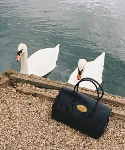 merek pakaian kelas menengah