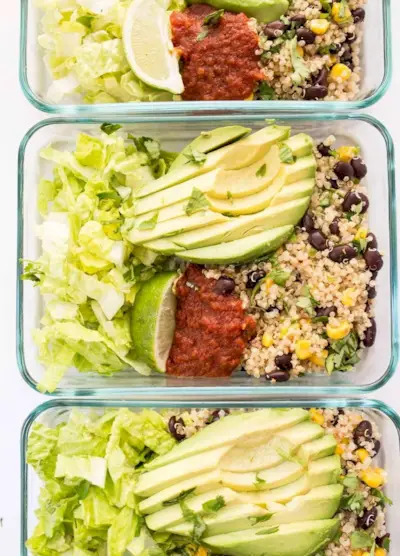 bols de burrito au quinoa pour des idées de déjeuner faciles à préparer