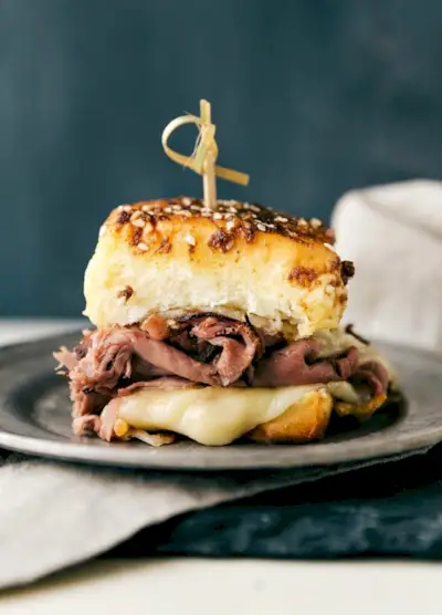 préparation des repas, trempettes françaises pour le déjeuner