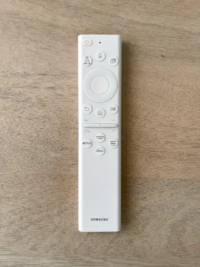 samsung rėmo pultelis - priekyje