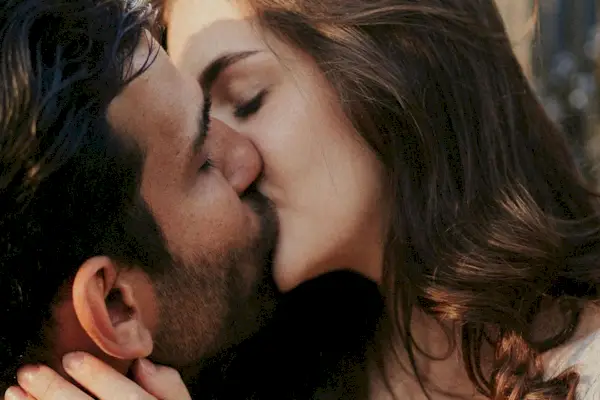 Šis įprotis prieš miegą sugrąžino mano vyrą į ištvirkusios medaus mėnesio fazę